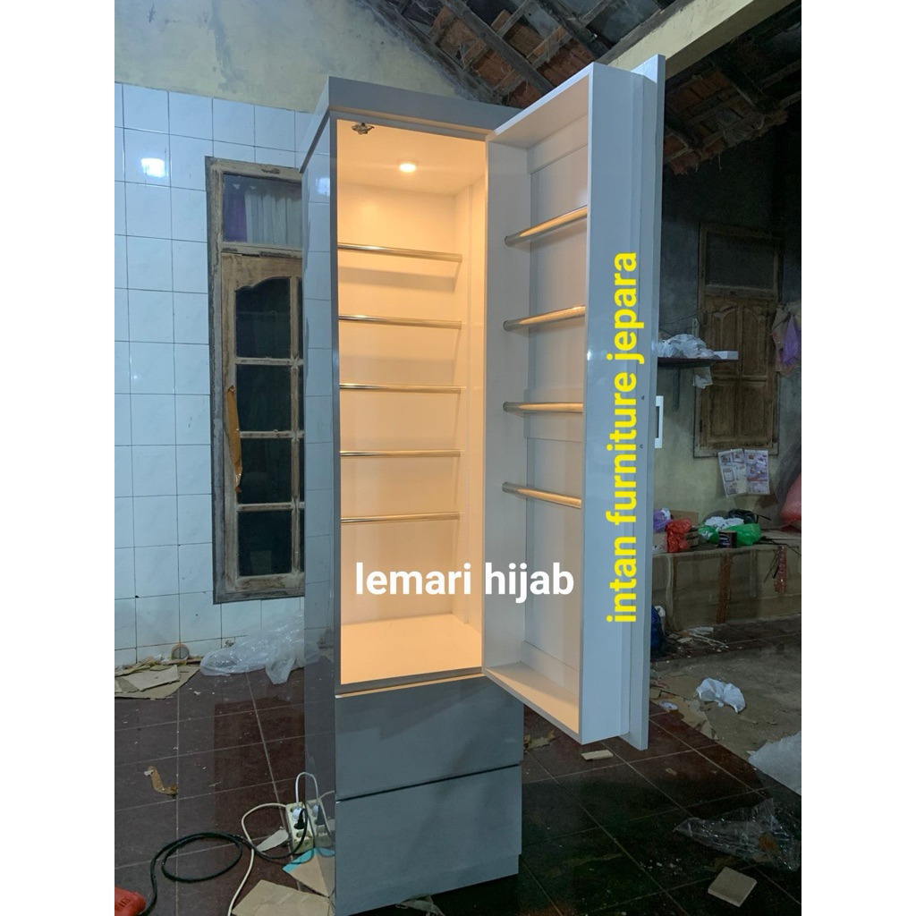lemari hijab minimalis