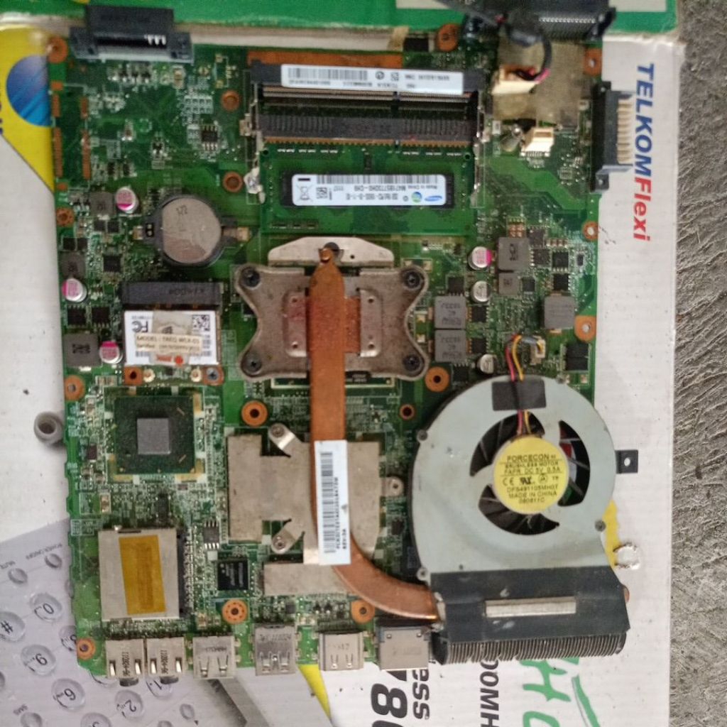 Mainboard Toshiba L645 i5 ada vga cek display