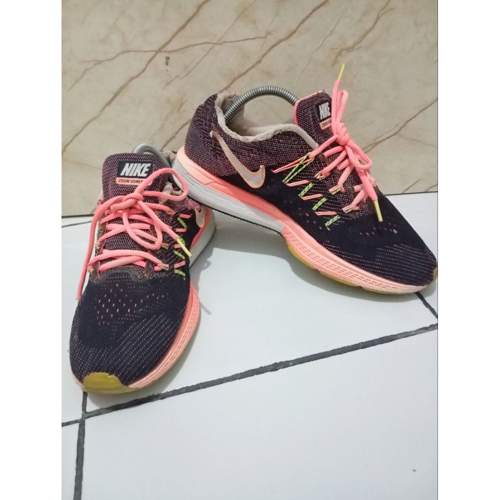 sepatu nike zoom vomero seken