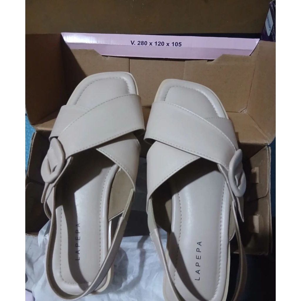 sandal flat lapepa