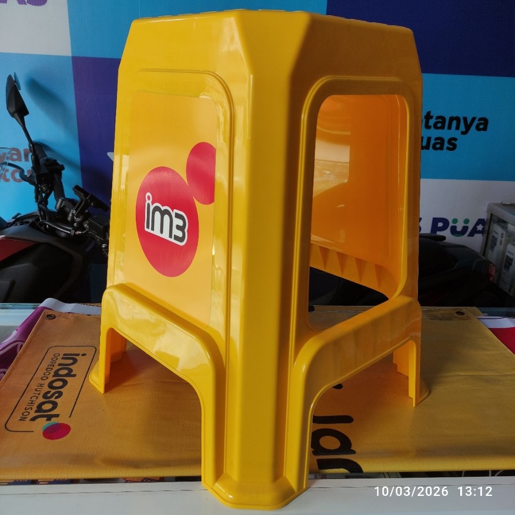 Bangku Konter Plastik Operator Indosat Counter HP Pulsa Original Asli Cakep Kuat Kuning