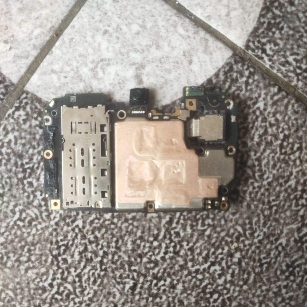mesin Vivo y21s ram 4/6 normal sudah di tesdet
