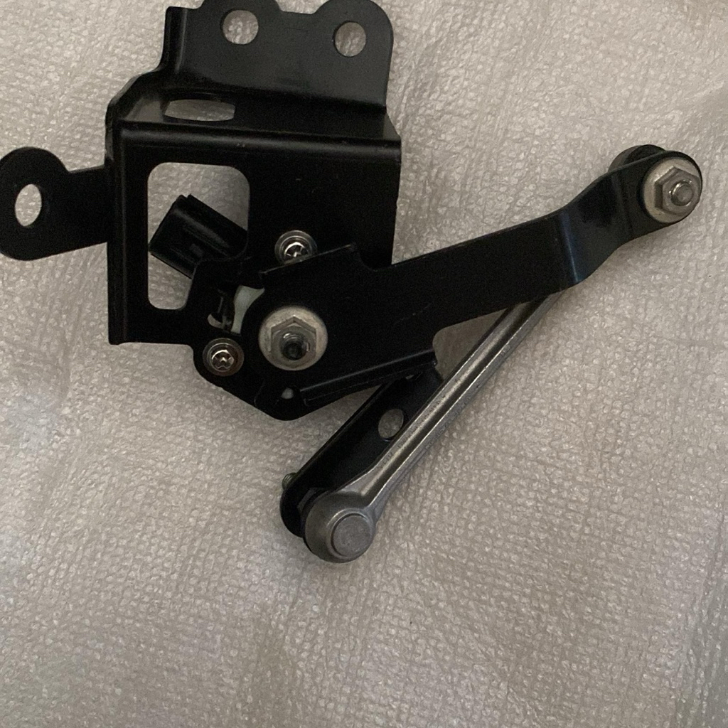 Sensor suspensi/Auto Leveling Lampu All New Pajero Sport