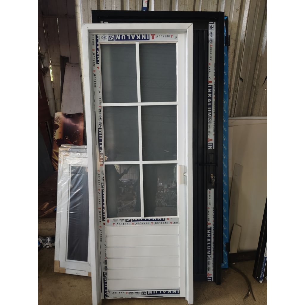 pintu almunium  kamar mandy kusen baja