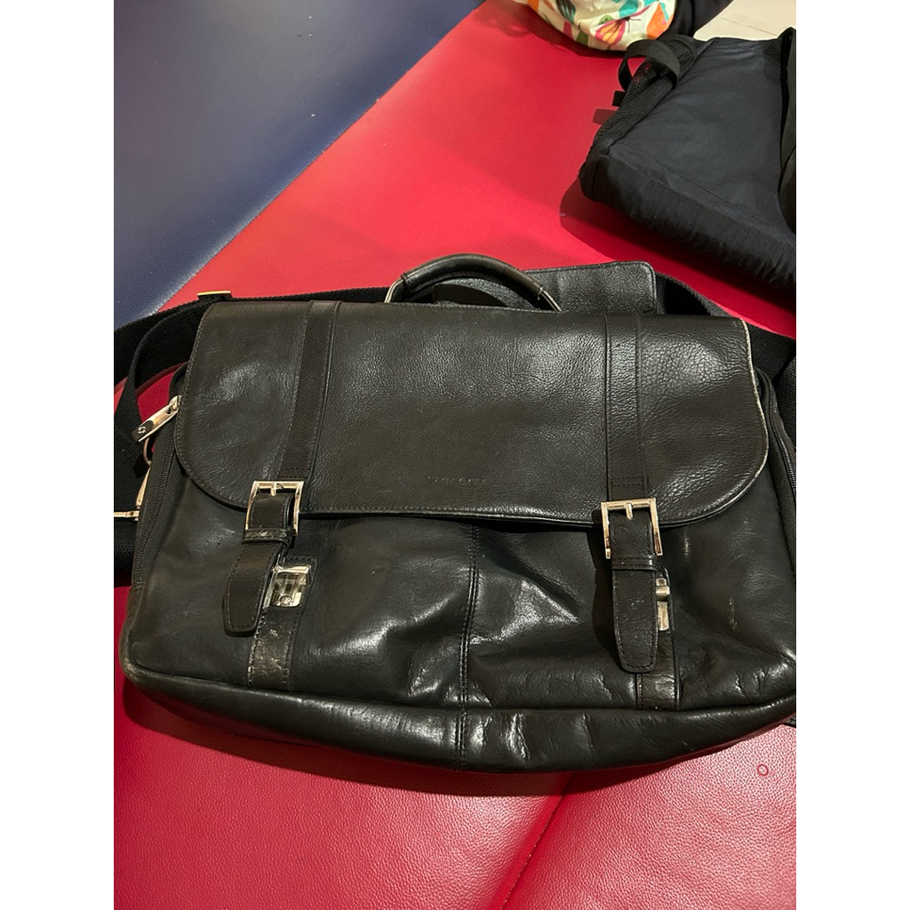 samsonite black briefcase with laptop sleeve