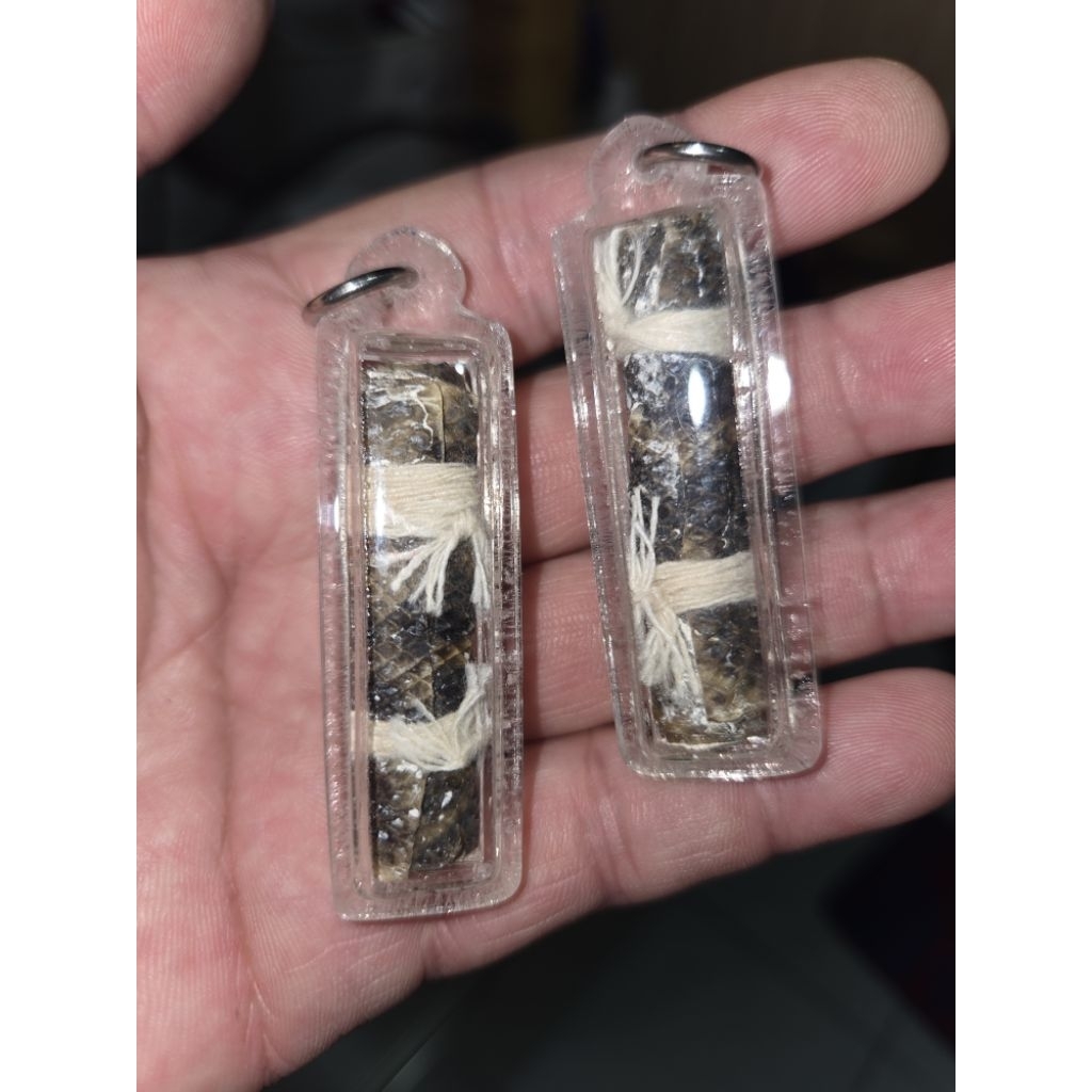 takrut snakeee skinnn