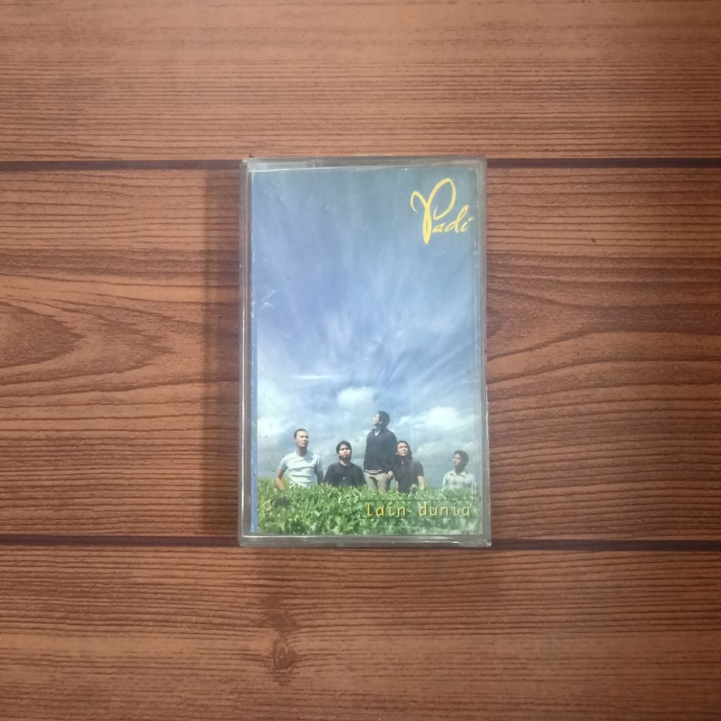 Kaset PADI Lain dunia