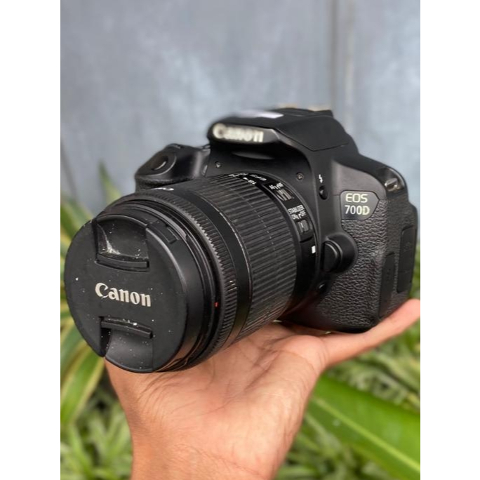 Canon EOS 700D Kamera DSLR Second Lengkap Siap Pakai