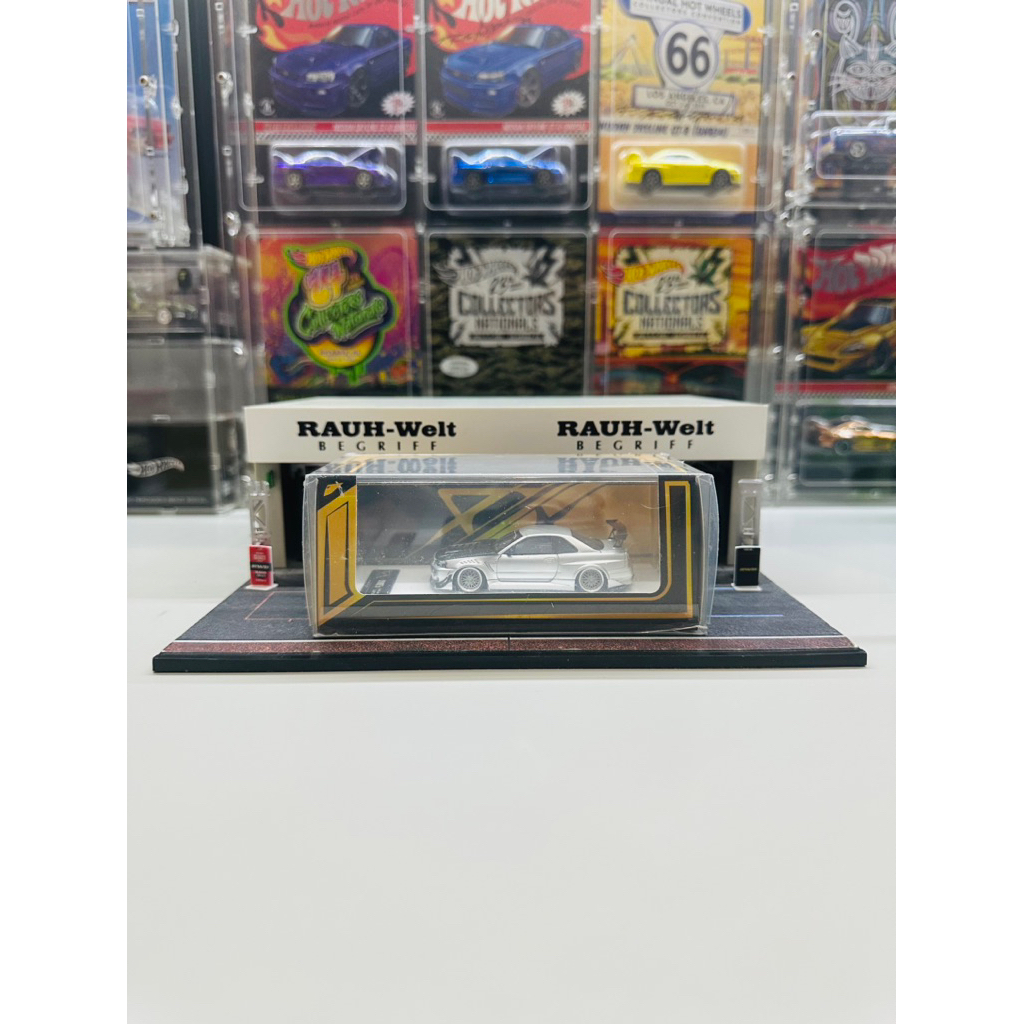 Error404 Resin 1:64 Nissan Skyline R34 Ryohe’s Gifted Modified Bright Silver with Carbon Hood