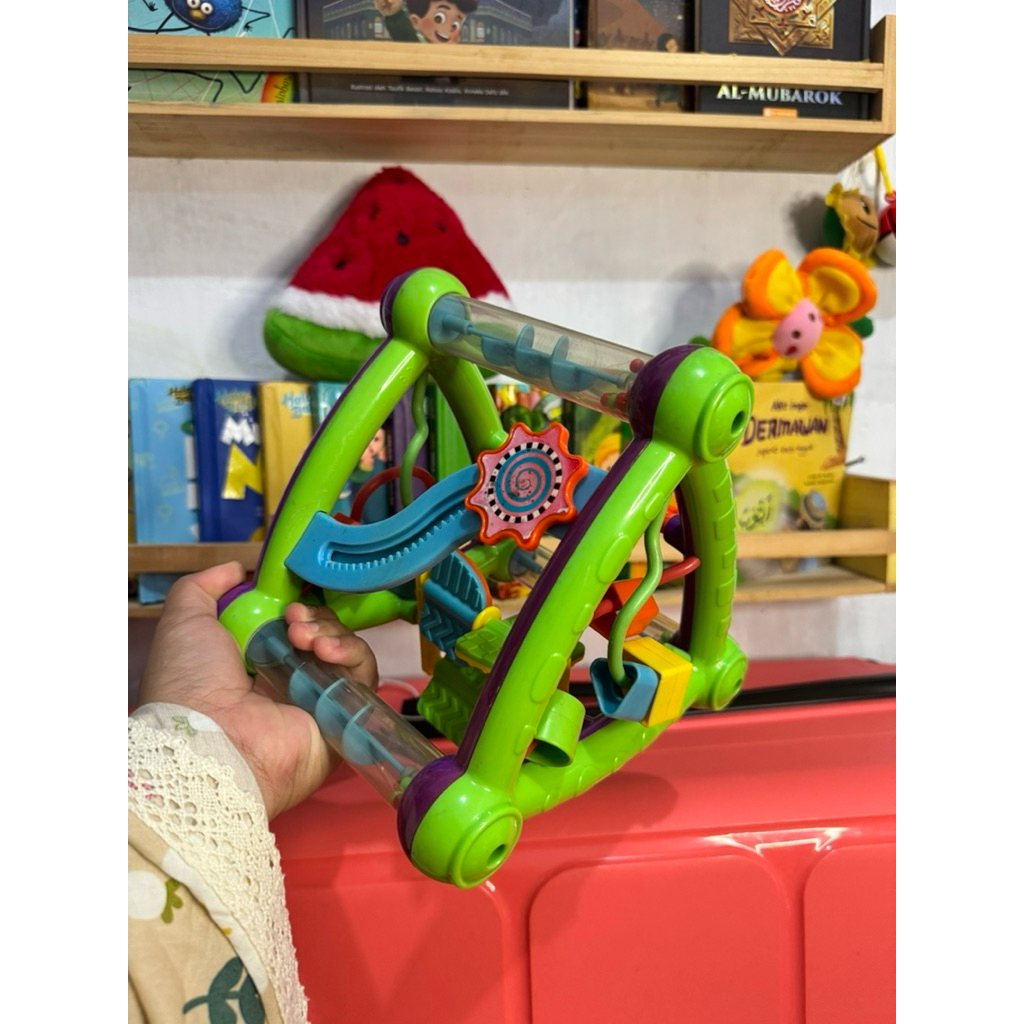 Preloved LITTLE TIKES Play Triangle - Mainan Wayer Anak