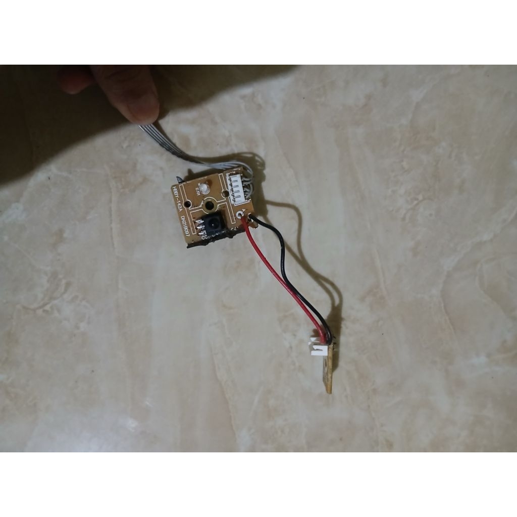 062 Sensor Remot Tombol Sensor TV Polytron PLD43D150