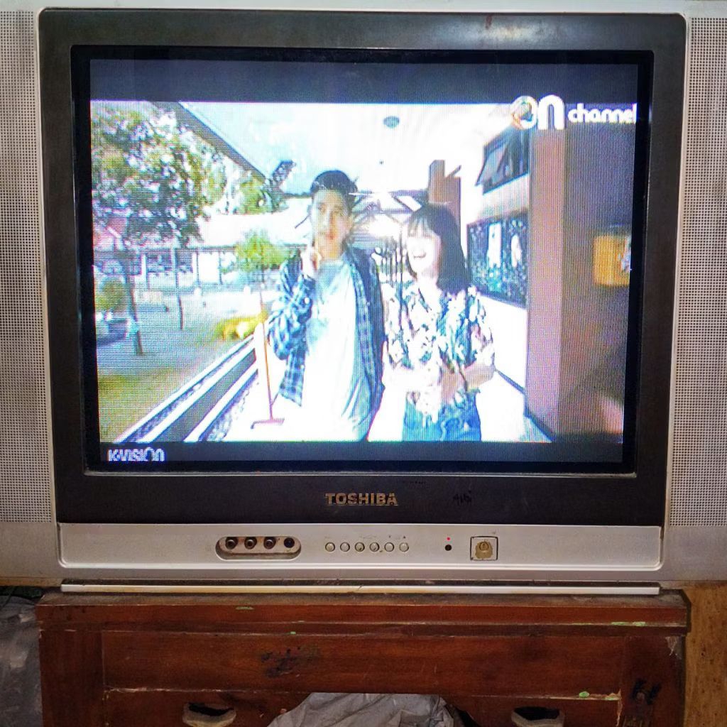 tv tabung Thosiba 21 inch second normal