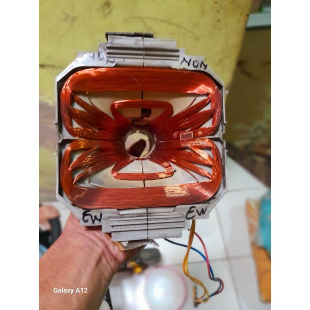 YOKE POLYTRON SLIM 21IN NON EW NORMAL