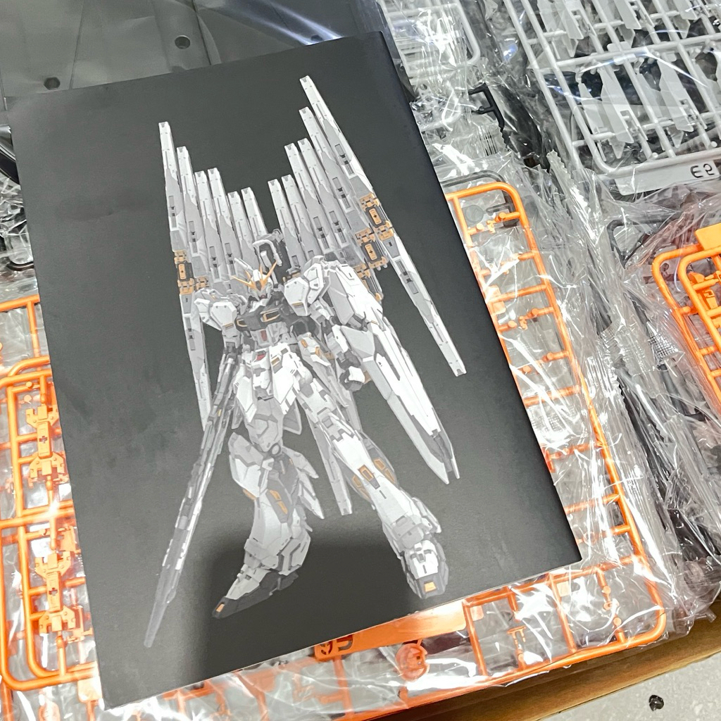 RX-93 Nu Gundam Farmer Creation Kit