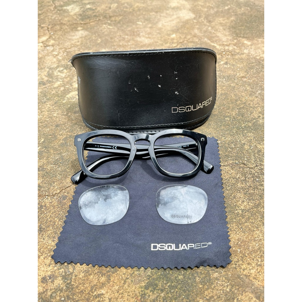 kacamata DSQUARED2 original new ex Display optik seis