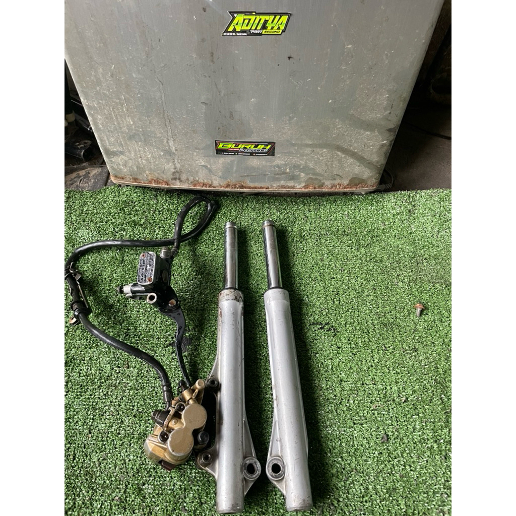 skok depan supra 125 set pengeriman