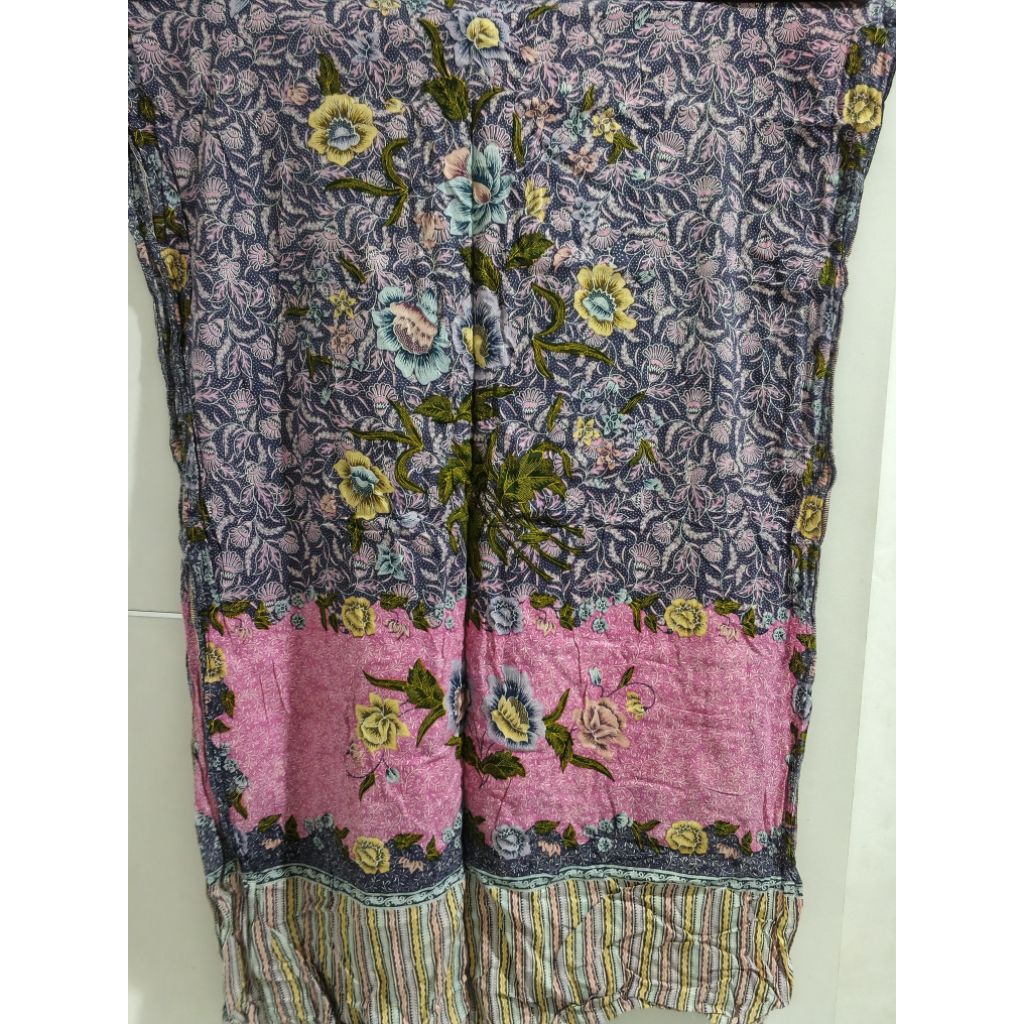 Kain Gendong / Jarik Preloved