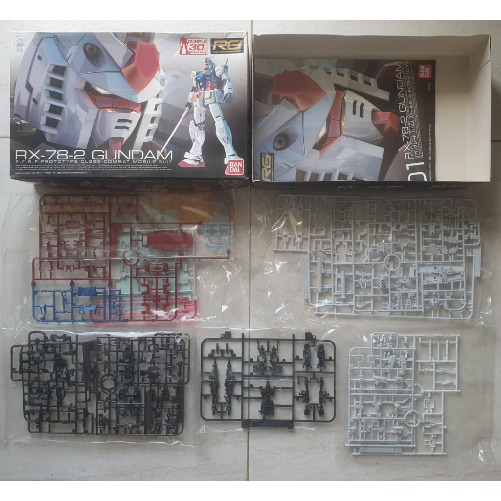 Bandai RG 01 RX-78-2 Gundam (RX 78 2, RX-78, RX78, Ver 1.0, Version 1, Versi, E.F.S.F Prototype Clos