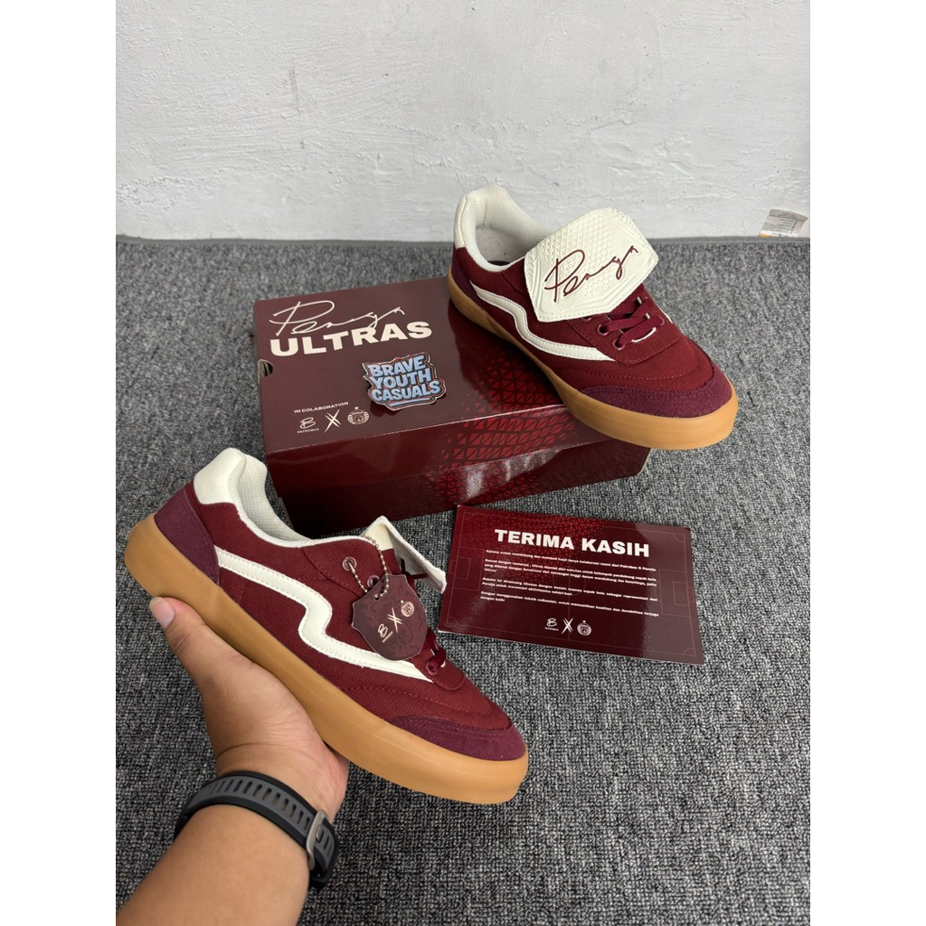 Sepatu Patrobas X Persija Ultras Red Size 42 BNIB Limited Edition