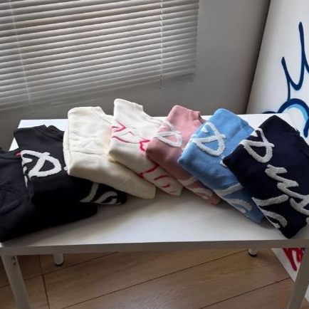 DLS Dust la Stela Knitwear