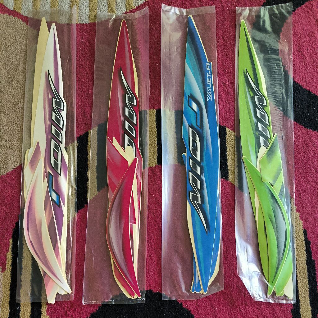 Striping/Lis Body Yamaha Mio J 2012 (J Kecil) – Stiker Body Mio J 1 Set Lengkap