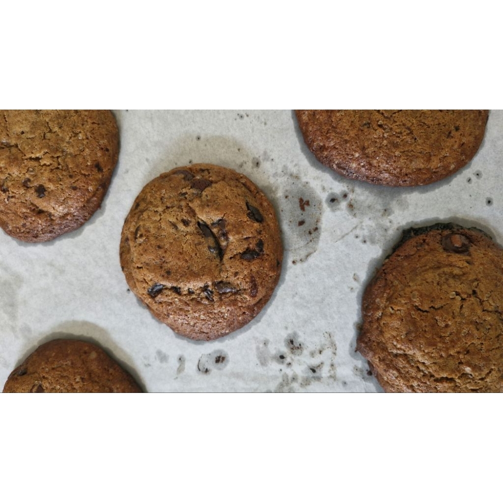 Soft cookies Coklat Homemade Malang – Cookies lembut coklat chip – Violet Pastry Malang