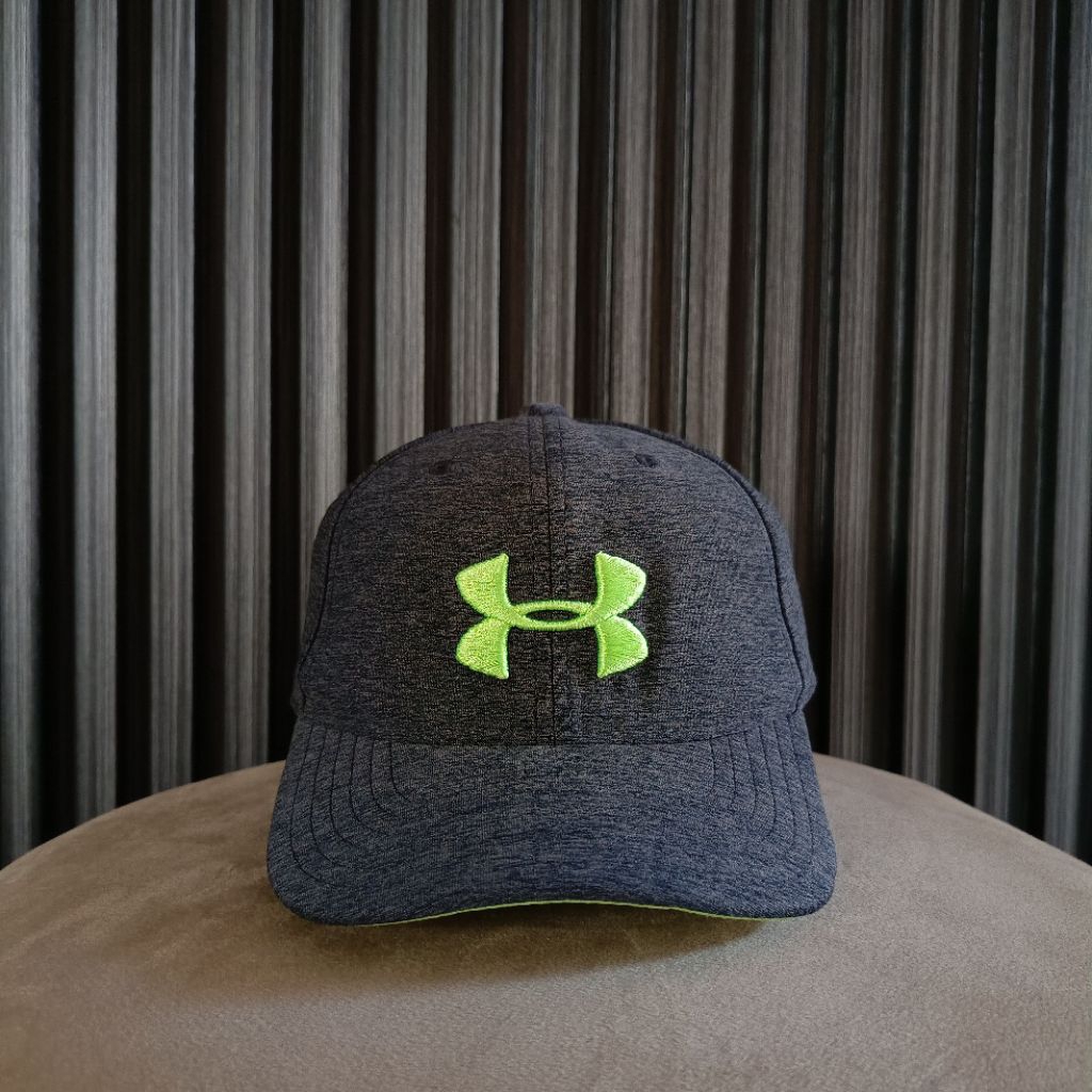 Topi Under Armour