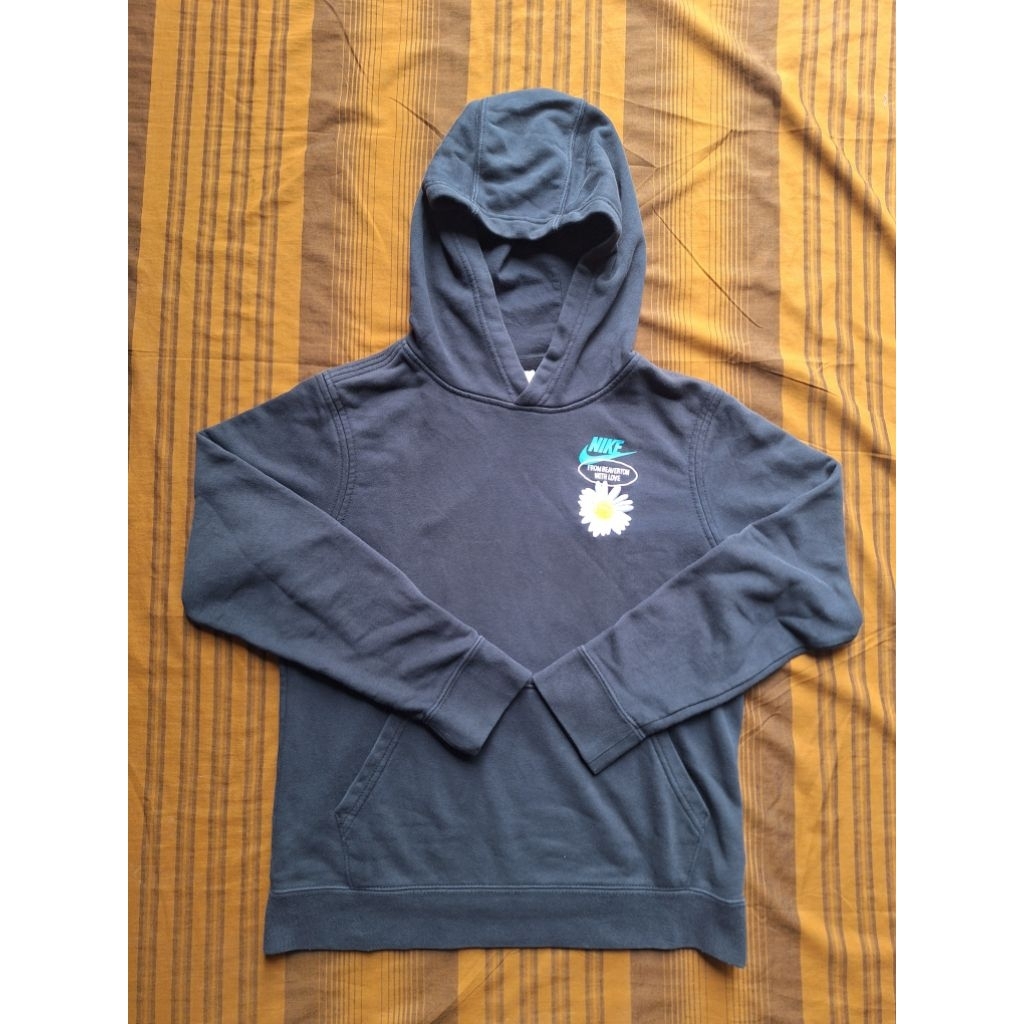 Nike Sportswear Daisy Embroidered Pullover Hoodie Have A Nike Day