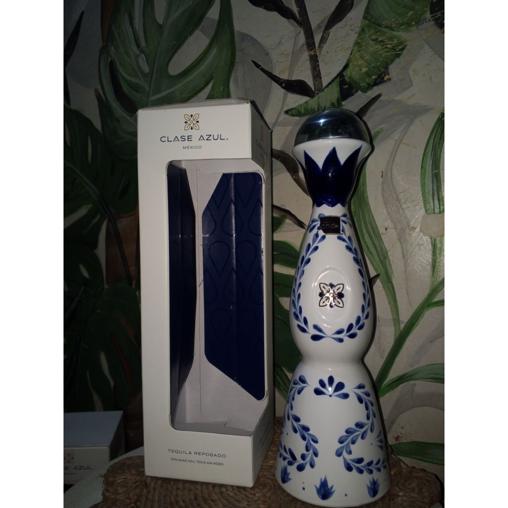 Botol azul reposado & plata