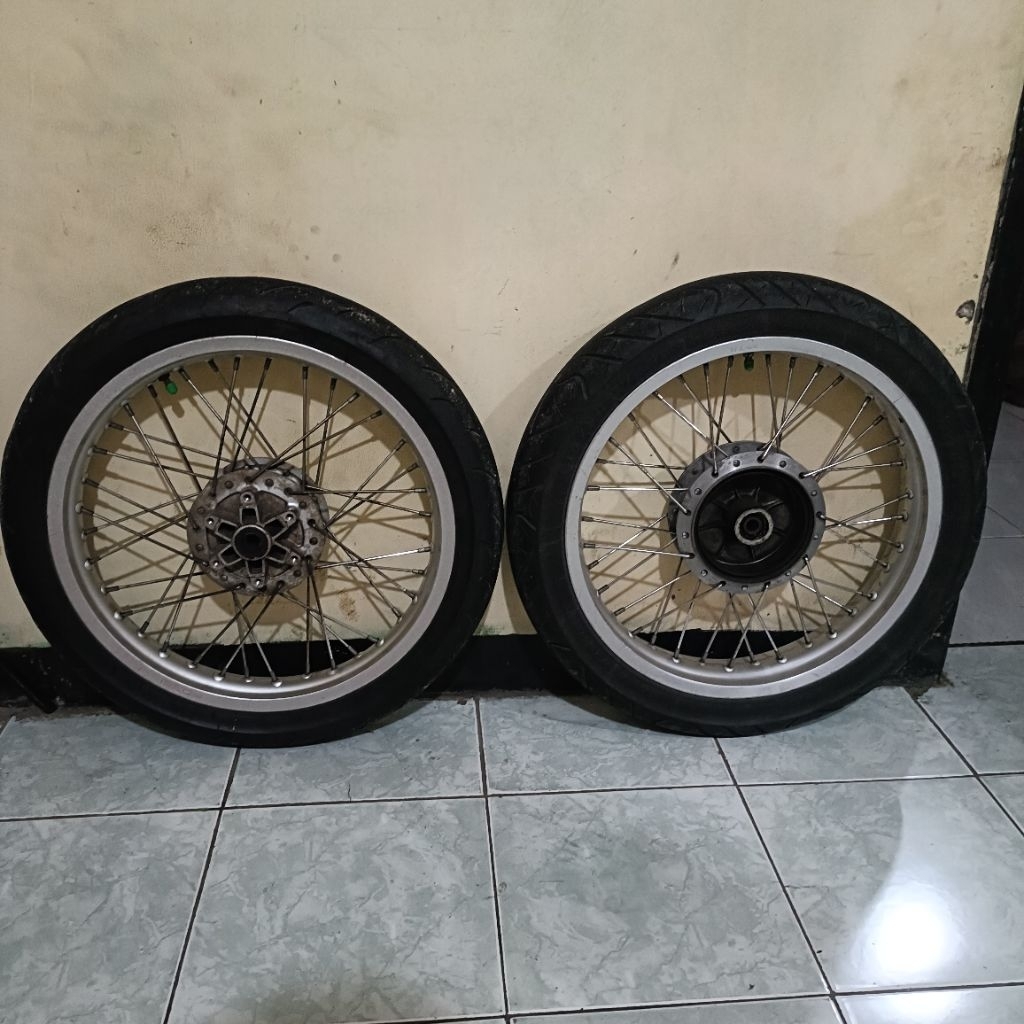 velg jari jari set R17 tapak lebar yamaha scorpio