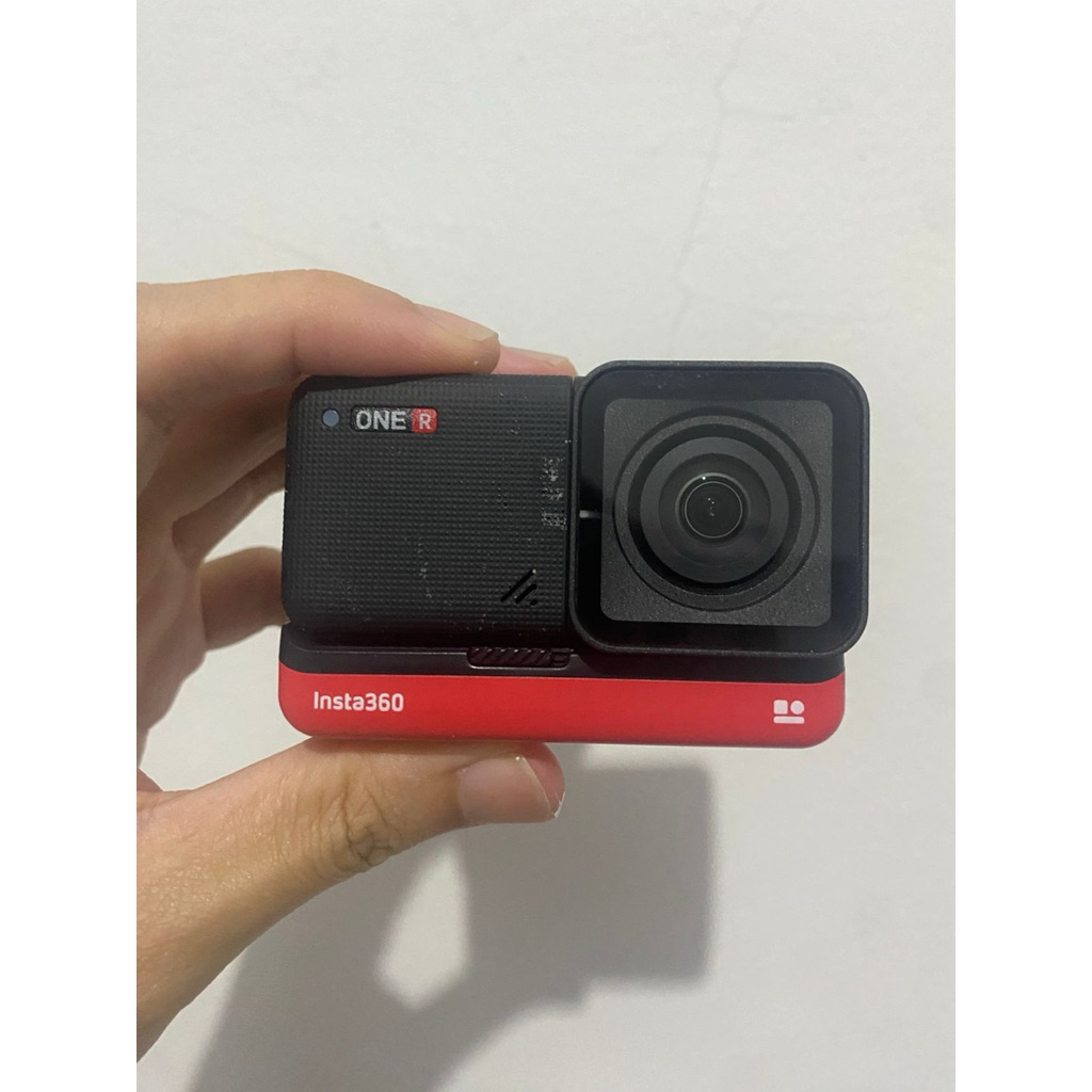 Insta360 One R