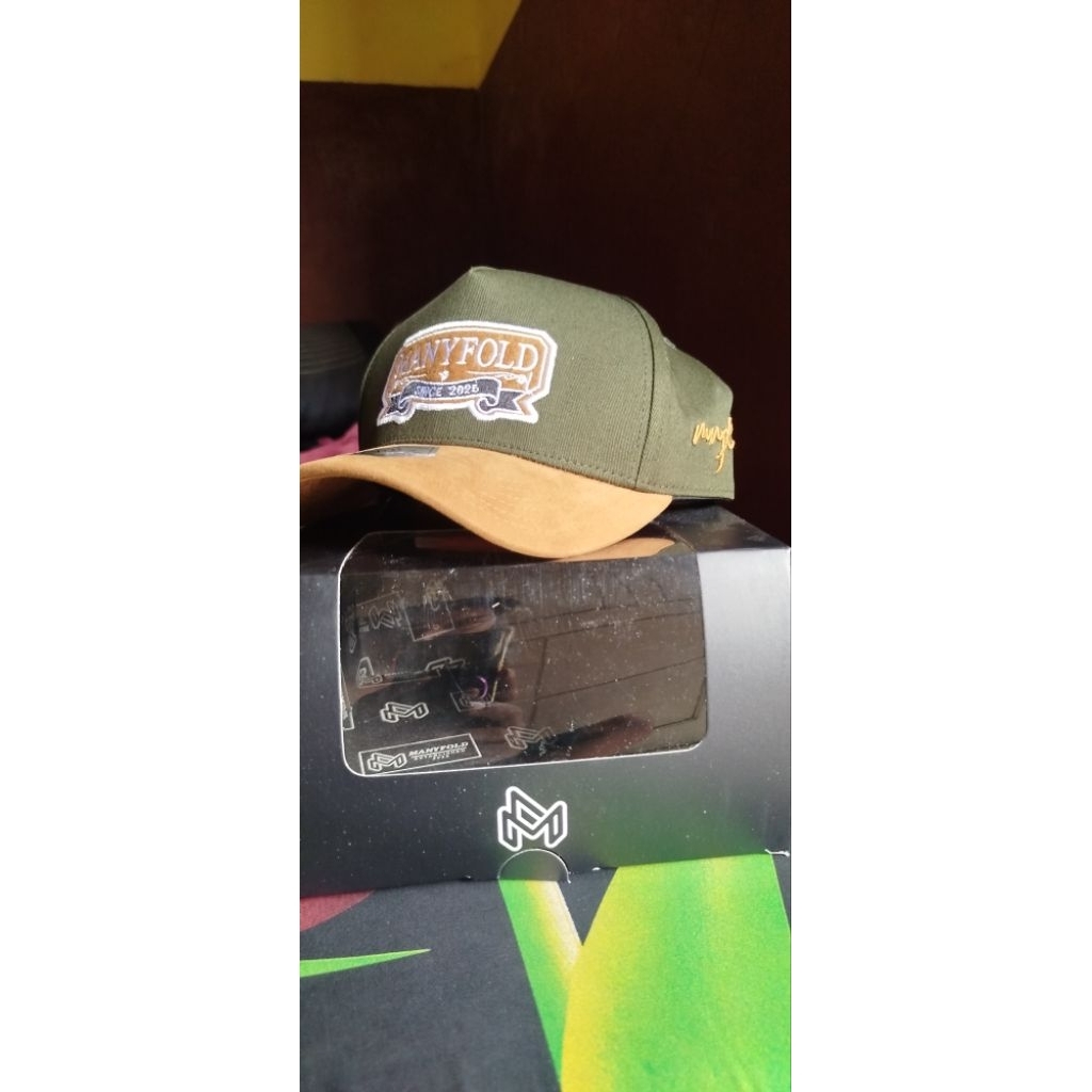 MANYFOLD - TOPI VISOR PENDEK BASEBALL