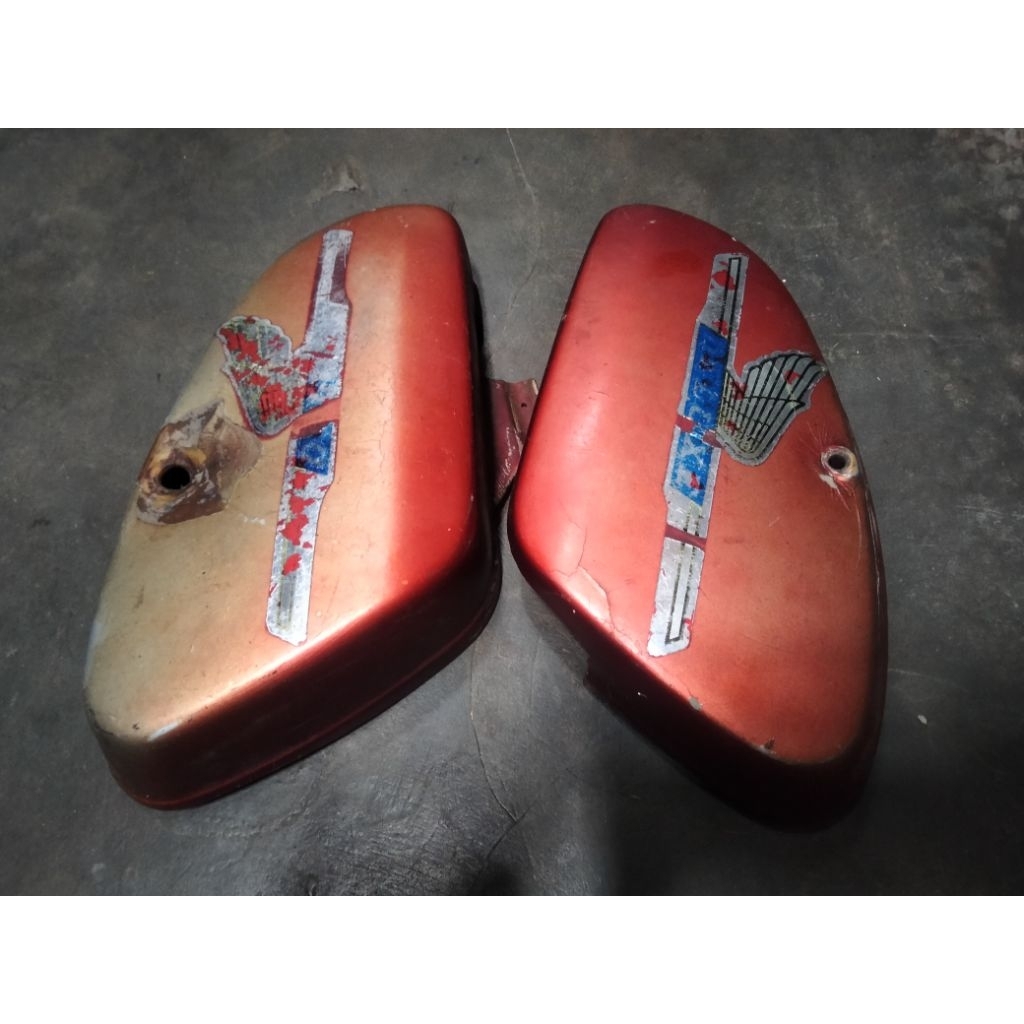 tutup rantai original c70 bahan kuning gading