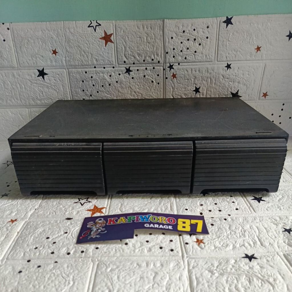 rak kaset pita (untuk 36 kaset)