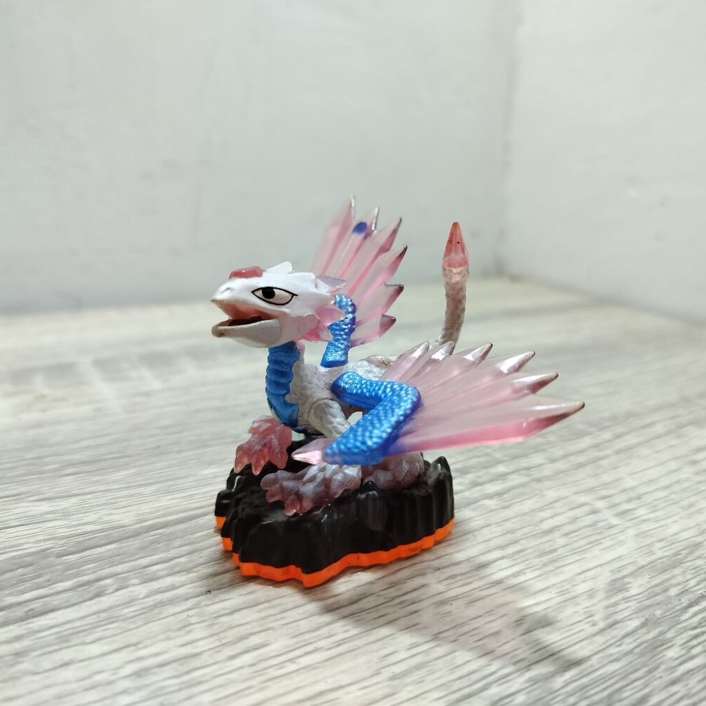 skylanders flashwing action figure