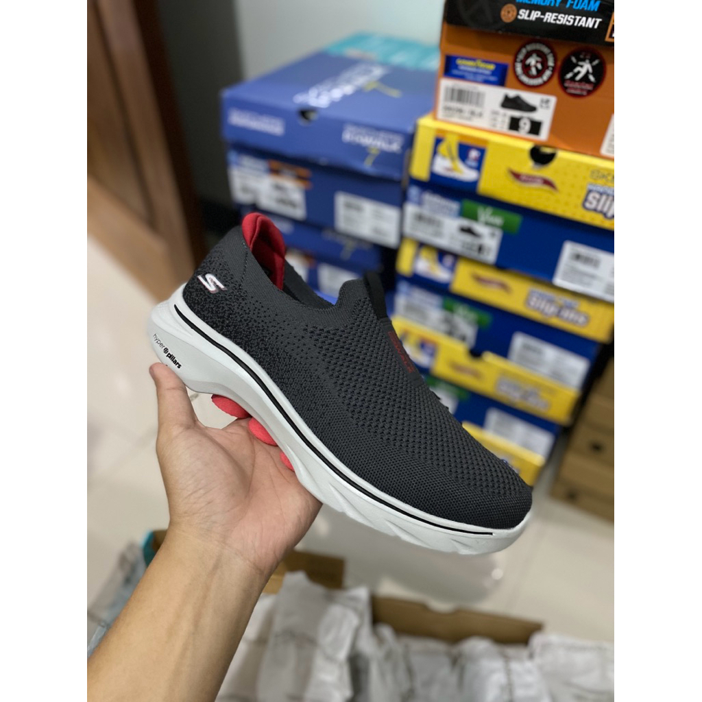 sepatu slip on Skechers GO WALK 7 original BNIB