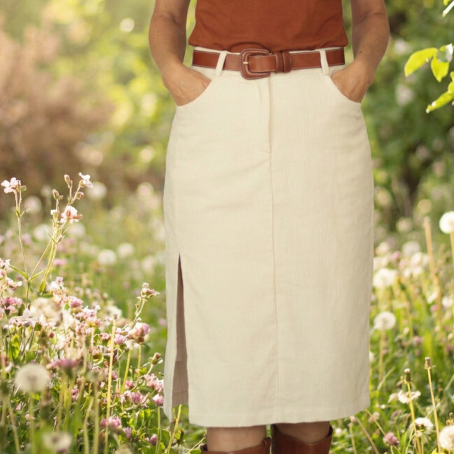 High-Waist Corduroy Midi Skirt / Rok Corduroy Premium - Exclusive / Nelly Corduroy