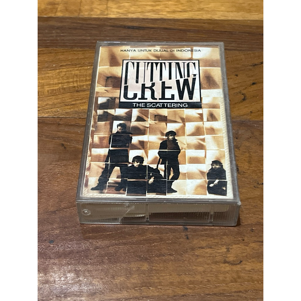 Kaset pita Cutting Crew - The Scattering