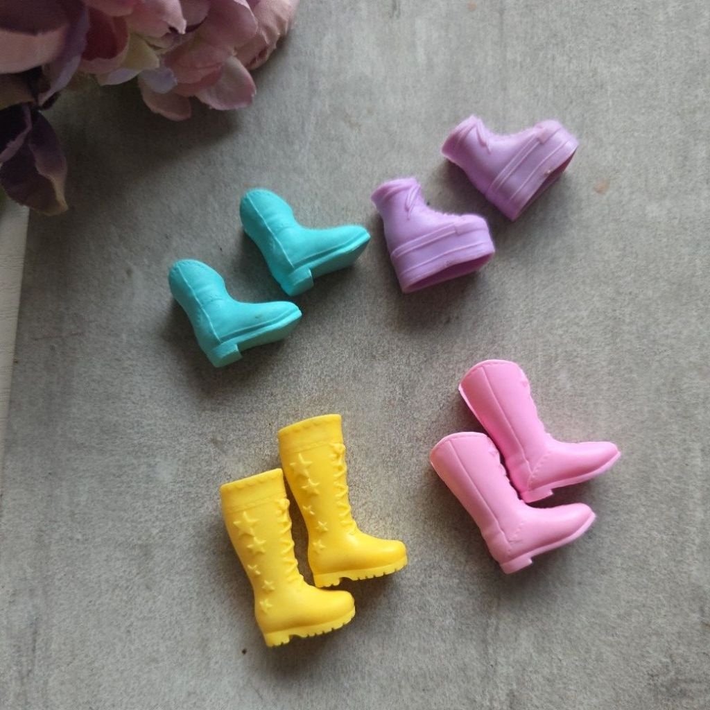 Sepatu Barbie Chelsea high boots