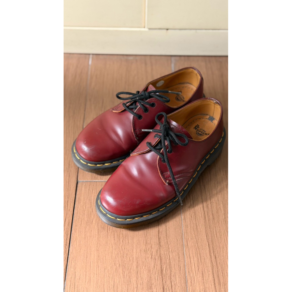preloved docmart 1461 cherry red ukuran 37