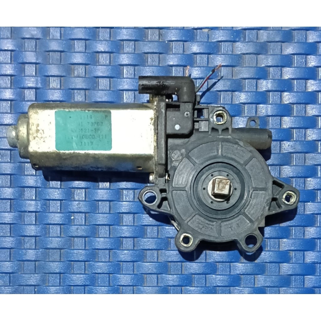 Dinamo Power Window DEPAN KIRI Nissan Terrano