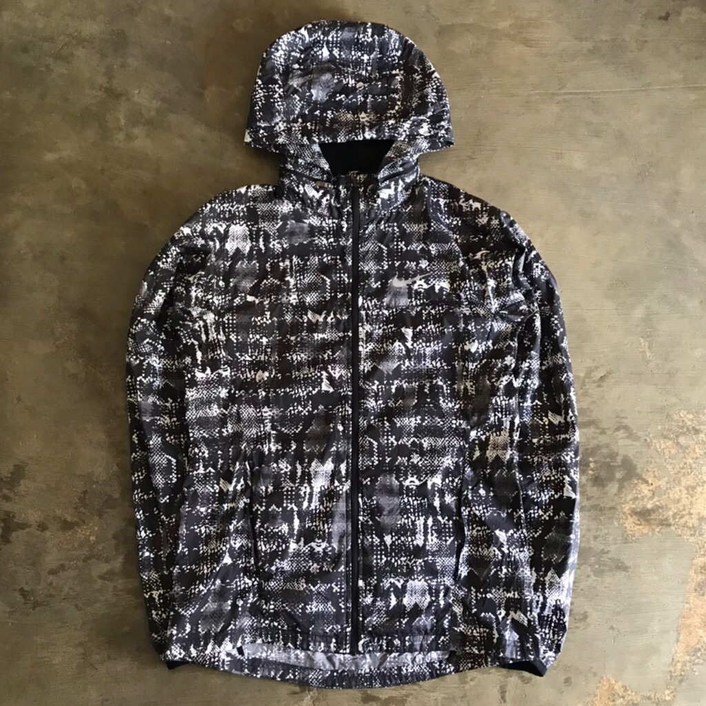 jaket NIKE Lightweight packable