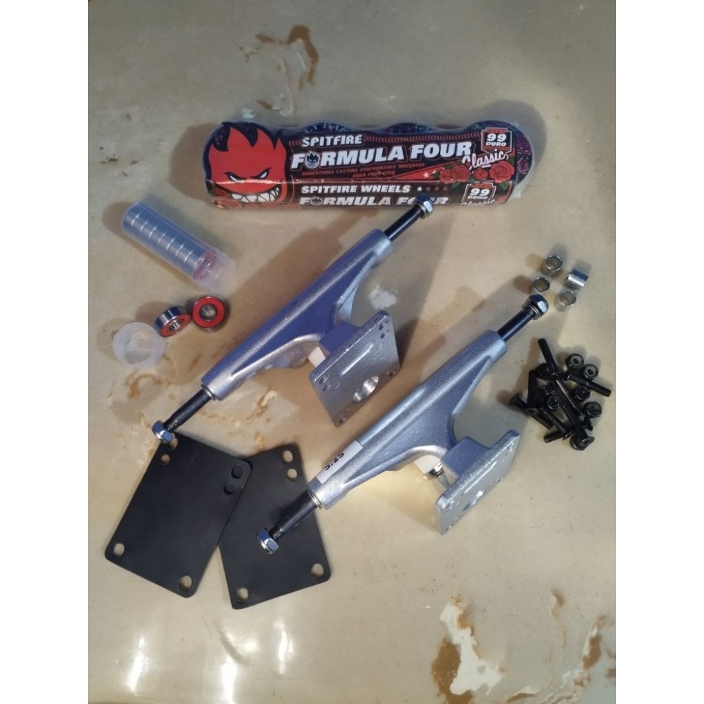 Truck Set Skateboard 5.0/5.25/5.5 Wheels Spitfire Lacey Baker Roda skate 51mm  Truck Hollow Kingpin 