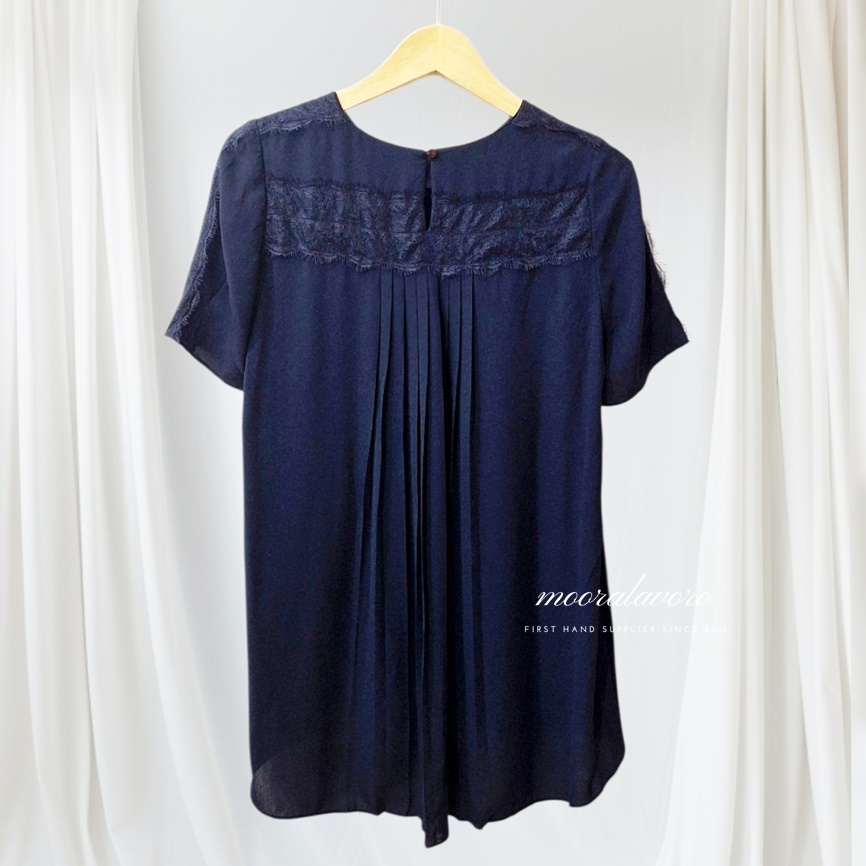 DELIZIA CLASSY RIVERSIBLE LACE PLEATS LOOSE TOP KOREAN STYLE READY BANGKOK PREMIUM COLLECTION BKK
