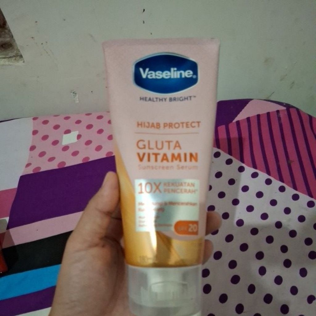 PRELOVE HAND BODY GLUTA VITAMIN SERUM VASELINE HIJAB 180 ml