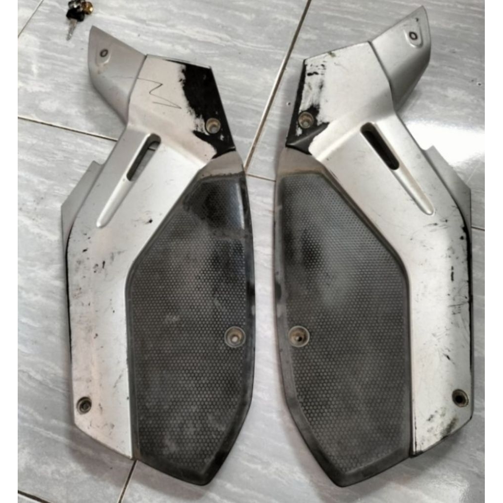 cover tutup aki kanan kiri nouvo z ori