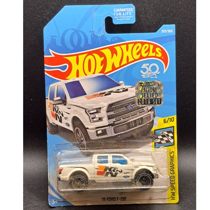 2018 Hot Wheels - '15 Ford F-150 - White K & N - Pickup Truck