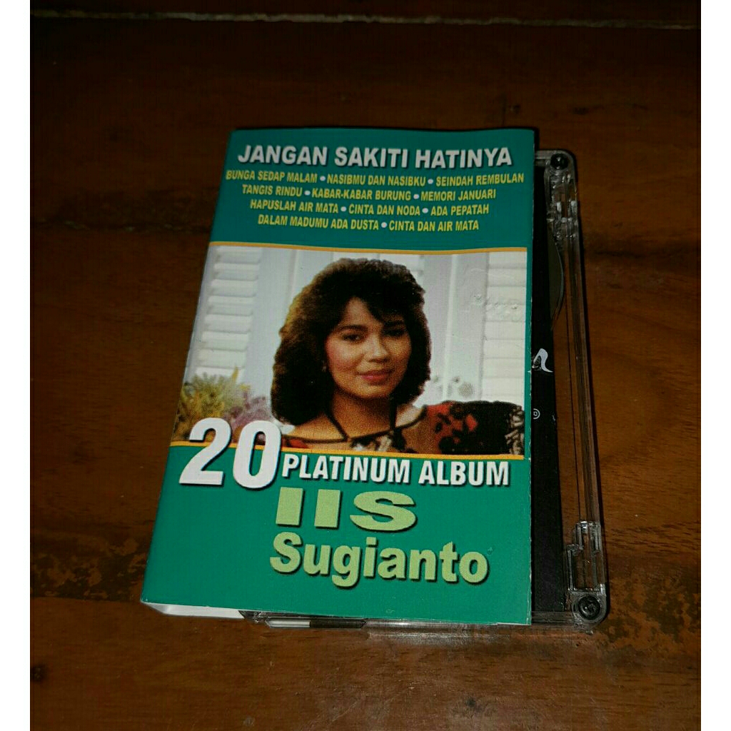 Kaset pita Iis Sugianto