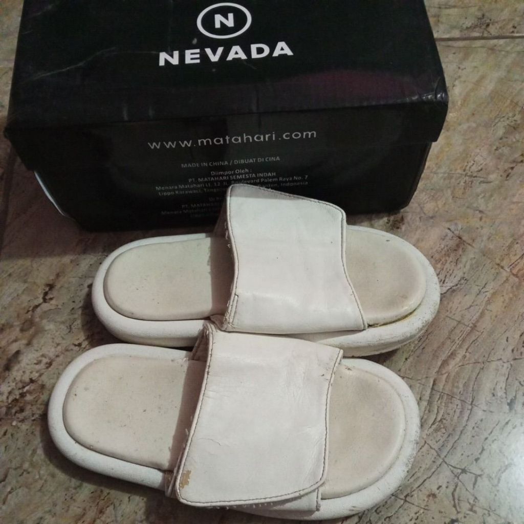 sandal nevada anak