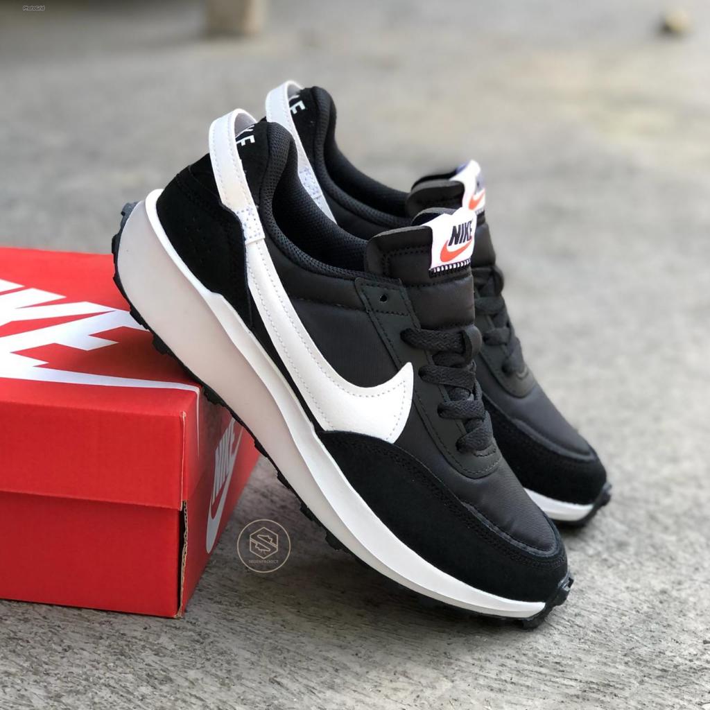 NIKE CLASSIC WAFFLE DEBUT SUEDE WOMEN'S BLACK WHITE ORIGINAL